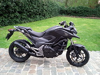 Honda - nc 750x - motorfiets - afbeelding 1 van  8