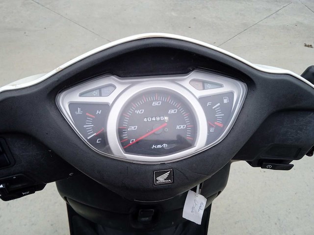 Honda - nhx 110 - motorfiets - afbeelding 7 van  8
