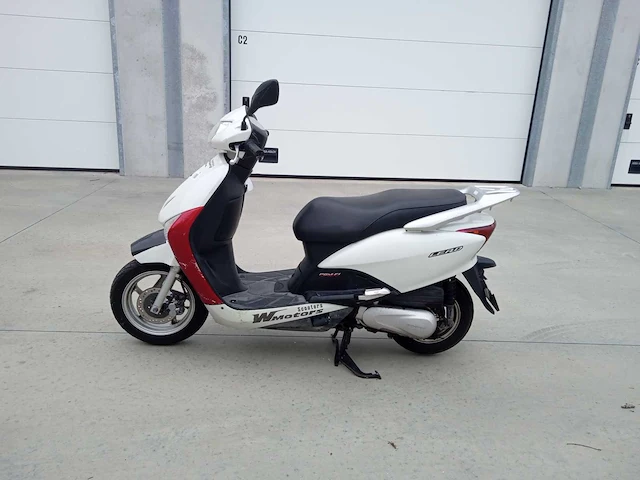 Honda - nhx 110 - motorfiets - afbeelding 1 van  8