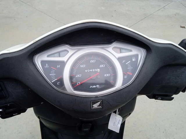 Honda - nhx 110 - motorfiets - afbeelding 7 van  8