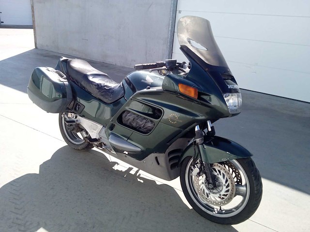 Honda - pan st 1100 - motorfiets - afbeelding 3 van  8