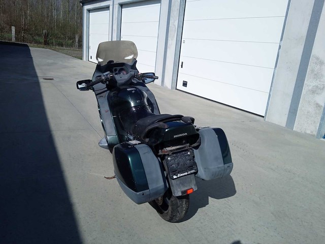 Honda - pan st 1100 - motorfiets - afbeelding 5 van  8