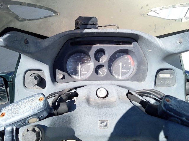 Honda - pan st 1100 - motorfiets - afbeelding 7 van  8