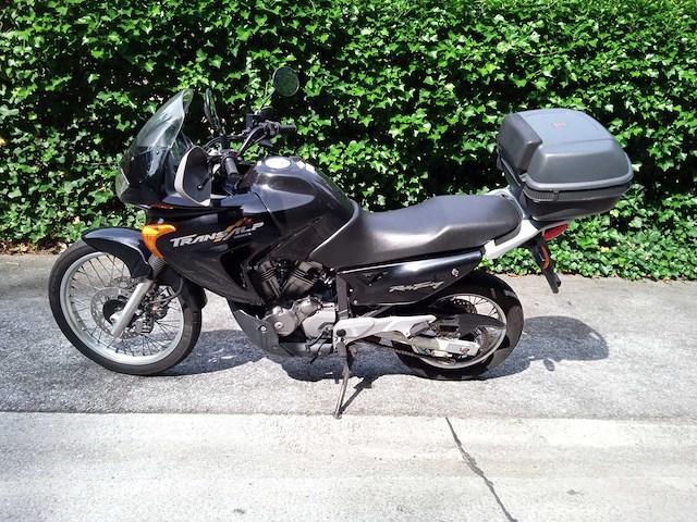Honda - transalp 650 - motorfiets - afbeelding 1 van  6