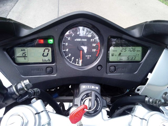 Honda - vfr 800 - motorfiets - afbeelding 3 van  12