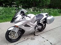 Honda - vfr 800 - motorfiets - afbeelding 9 van  12