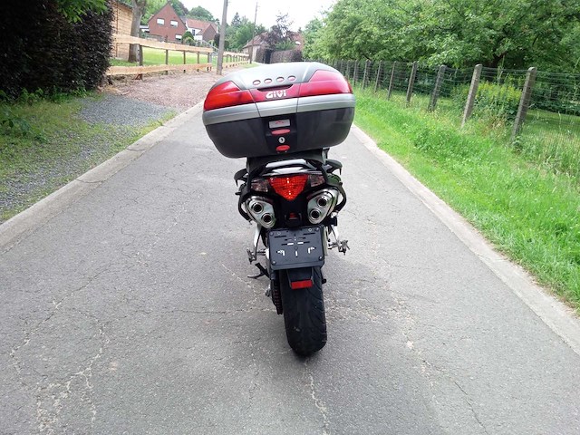 Honda - vfr 800 - motorfiets - afbeelding 4 van  7