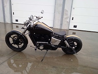 Honda - vt 1100 bobber - motorfiets - afbeelding 6 van  8