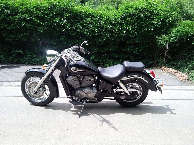 Honda - vt 750 shadow - motorfiets - afbeelding 6 van  13