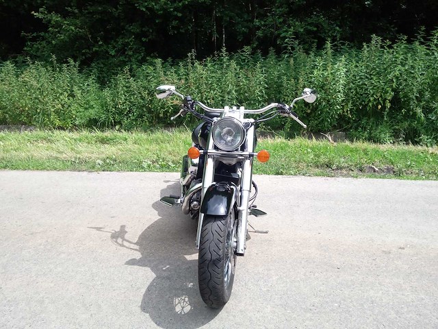 Honda - vt 750 shadow - motorfiets - afbeelding 11 van  13