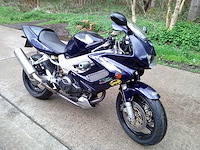 Honda - vtr 1000 - motorfiets - afbeelding 9 van  12