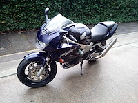 Honda - vtr 1000 - motorfiets - afbeelding 10 van  12