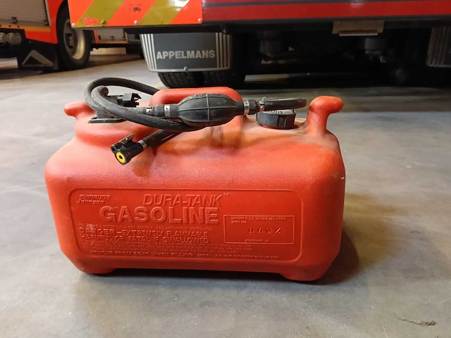 Honda 4500sx stroomgenerator + benzinetank - afbeelding 2 van  2