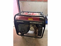 Honda benzine - 2016 - eg5500cl - stoomgenerator - afbeelding 2 van  4