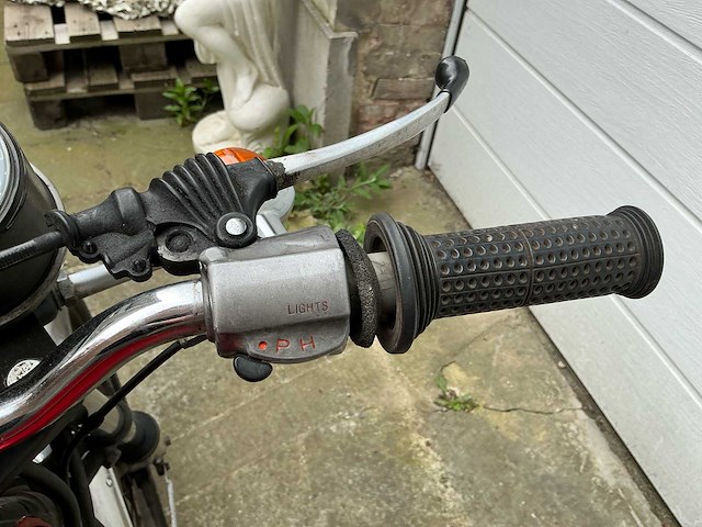 Honda cb 125s motorfiets 1982 - afbeelding 9 van  20