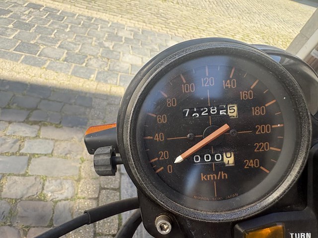 Honda cb 900-f bol d'or - afbeelding 2 van  17