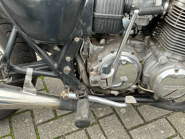 Honda cb750 - afbeelding 18 van  36