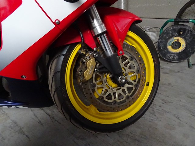 Honda cbr fireblade - afbeelding 8 van  8