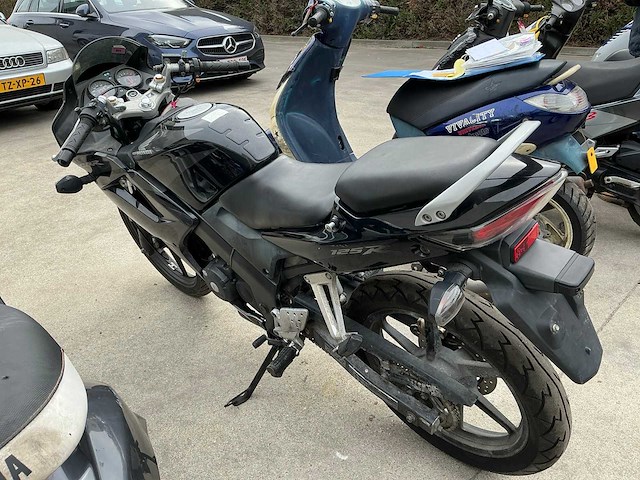 Honda cbr motorfiets - afbeelding 2 van  5