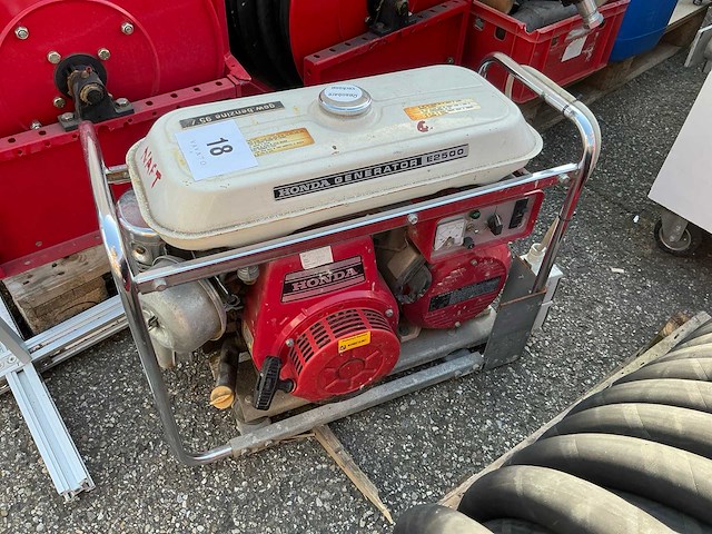 Honda e2500 stoomgenerator - afbeelding 1 van  6