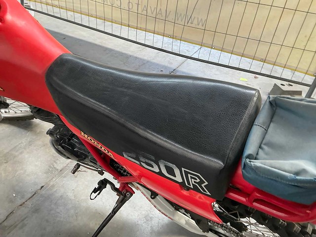 Honda enduro 250r motorfiets - afbeelding 8 van  12