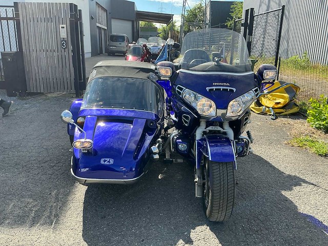 Honda goldwing 1800 met ezs munro zijspan motorfiets - afbeelding 22 van  23