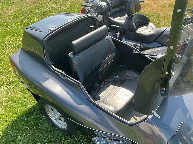 Honda goldwing gl1800 30th anniversary edition + zijspan / sidecar - afbeelding 2 van  25