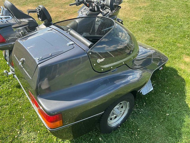 Honda goldwing gl1800 30th anniversary edition + zijspan / sidecar - afbeelding 4 van  25