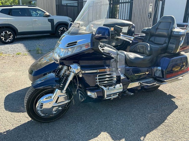 Honda goldwing se gt twin motorfiets - afbeelding 12 van  19