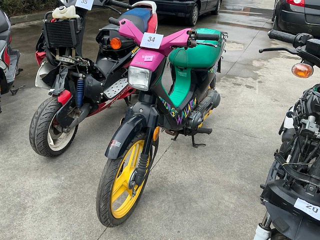 Honda graffiti bromfiets - afbeelding 1 van  7