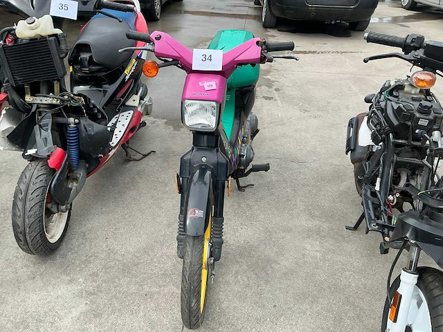 Honda graffiti bromfiets - afbeelding 2 van  7