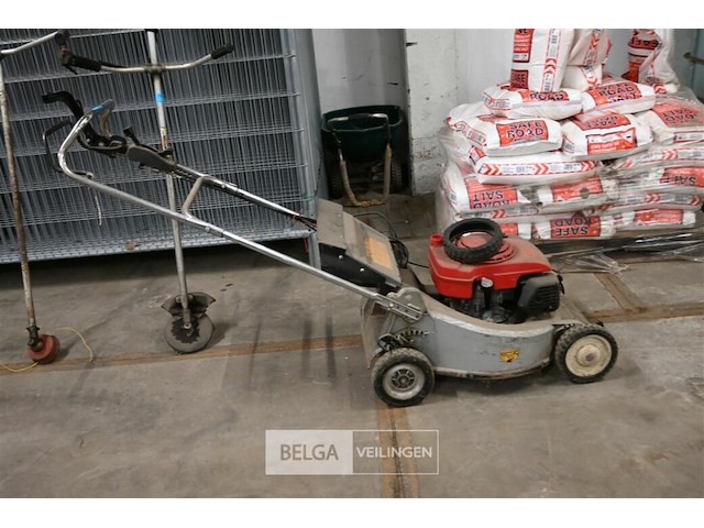 Honda grasmaaier - afbeelding 1 van  6
