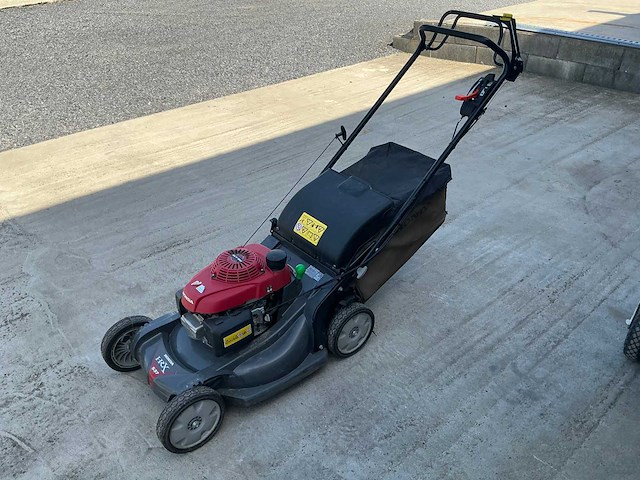 Honda grasmaaier - afbeelding 1 van  5