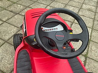 Honda hf 2417 v-twin zitmaaier - afbeelding 8 van  18