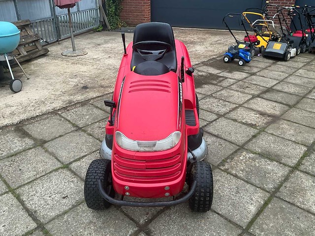 Honda hf 2417 v-twin zitmaaier - afbeelding 12 van  18