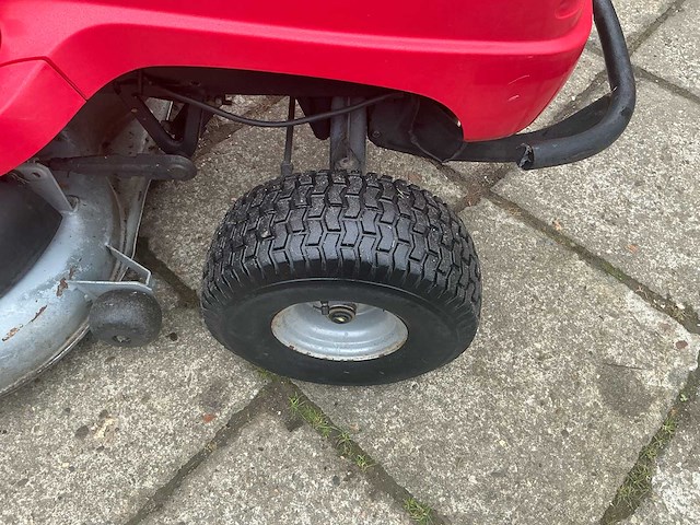 Honda hf 2417 v-twin zitmaaier - afbeelding 18 van  18