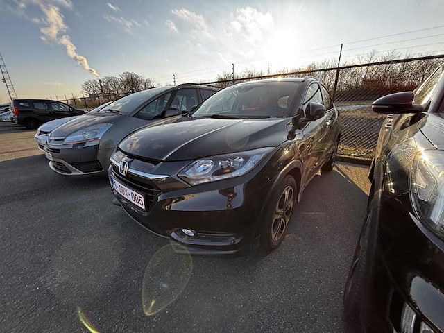 Honda hr-v 1.5i-vtec elegance cvt 130 at, 2016 - afbeelding 1 van  26