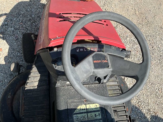Honda hydrostatic 2218 zitmaaier - afbeelding 11 van  11