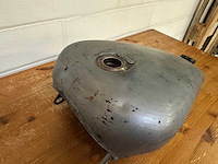 Honda magna benzintank / brandstoftank - afbeelding 5 van  11