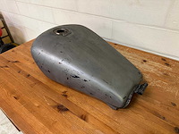 Honda magna benzintank / brandstoftank - afbeelding 6 van  11