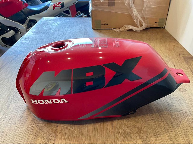 Honda mbx rainbow tank onderdeel - afbeelding 2 van  7