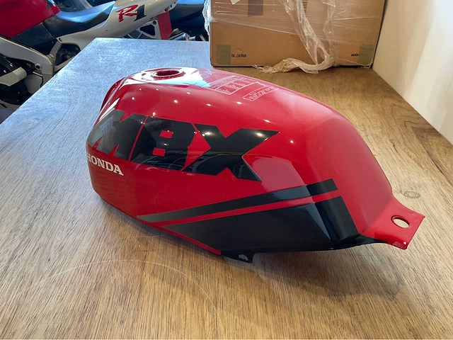 Honda mbx rainbow tank onderdeel - afbeelding 3 van  7