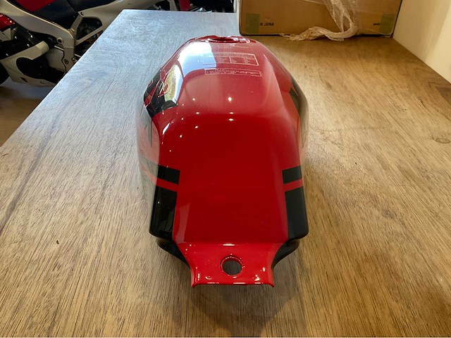 Honda mbx rainbow tank onderdeel - afbeelding 4 van  7