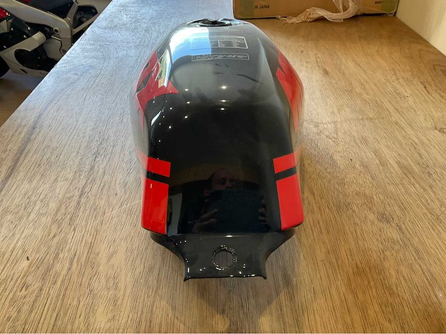 Honda mbx rainbow tank onderdeel - afbeelding 4 van  7