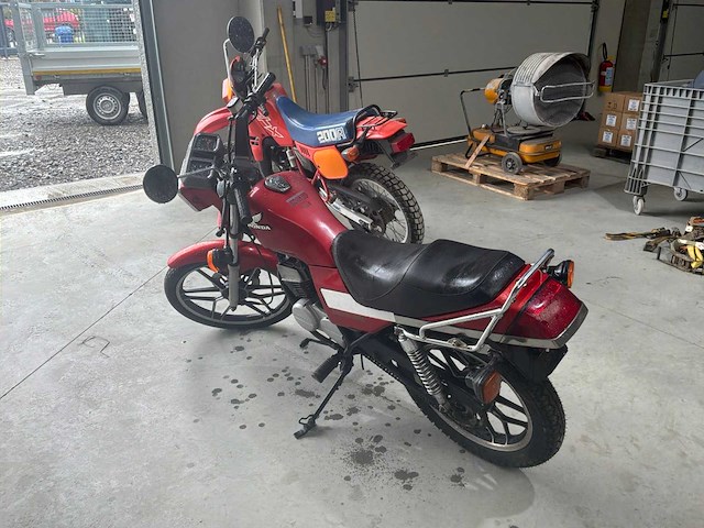 Honda mcx50 motorfiets - afbeelding 4 van  6