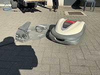 Honda miimo hrm 3000 robotmaaier - afbeelding 1 van  8