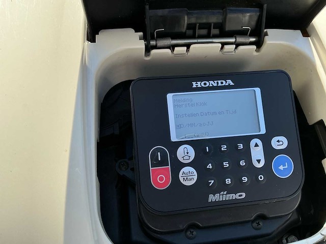 Honda miimo hrm 3000 robotmaaier - afbeelding 6 van  8