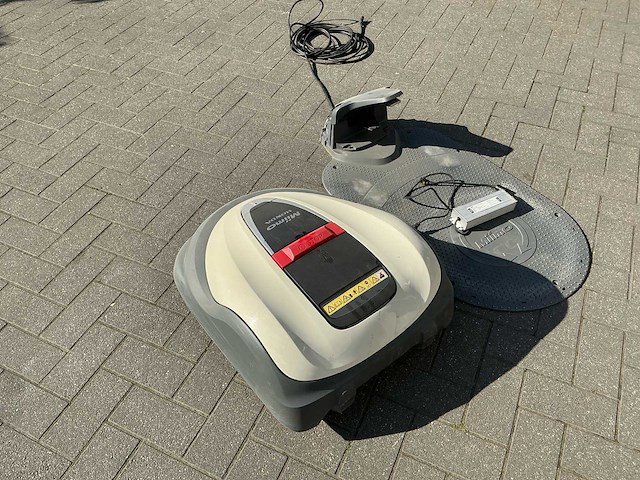 Honda miimo hrm 3000 robotmaaier - afbeelding 1 van  3