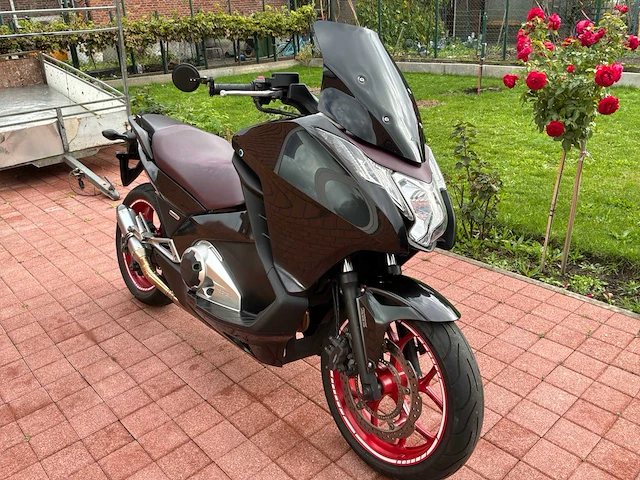 Honda nc700d motorfiets - afbeelding 11 van  17