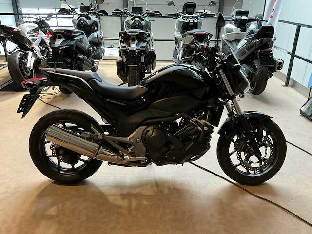 Honda nc700s motorfiets - afbeelding 1 van  13